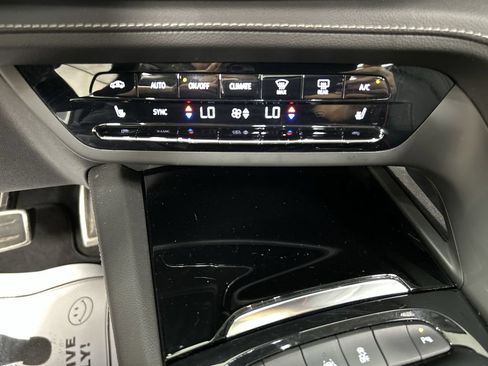 Used 2023 Buick Envision Essence w/ Sport Touring Package AWD/4WD image 16