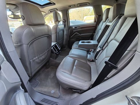 Used 2012 Porsche Cayenne AWD/4WD image 8