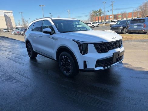 New 2026 Kia Sorento S image 4
