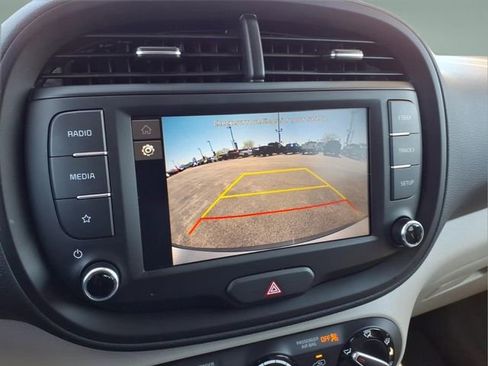 Used 2025 Kia Soul S FWD image 23