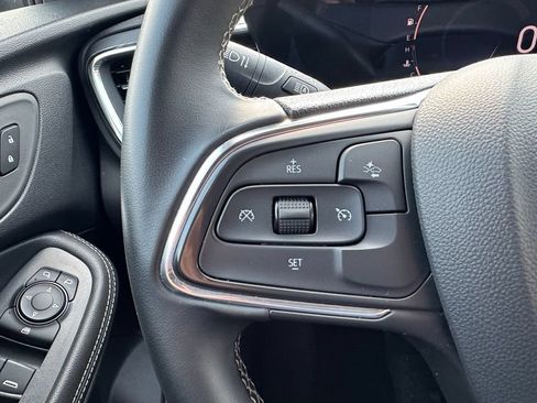 Used 2025 Buick Encore GX Preferred AWD/4WD image 16