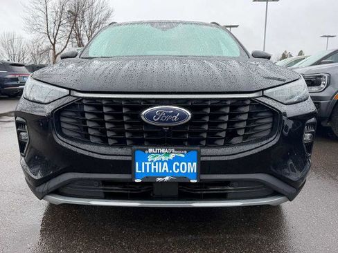 Certified 2023 Ford Escape Platinum image 2