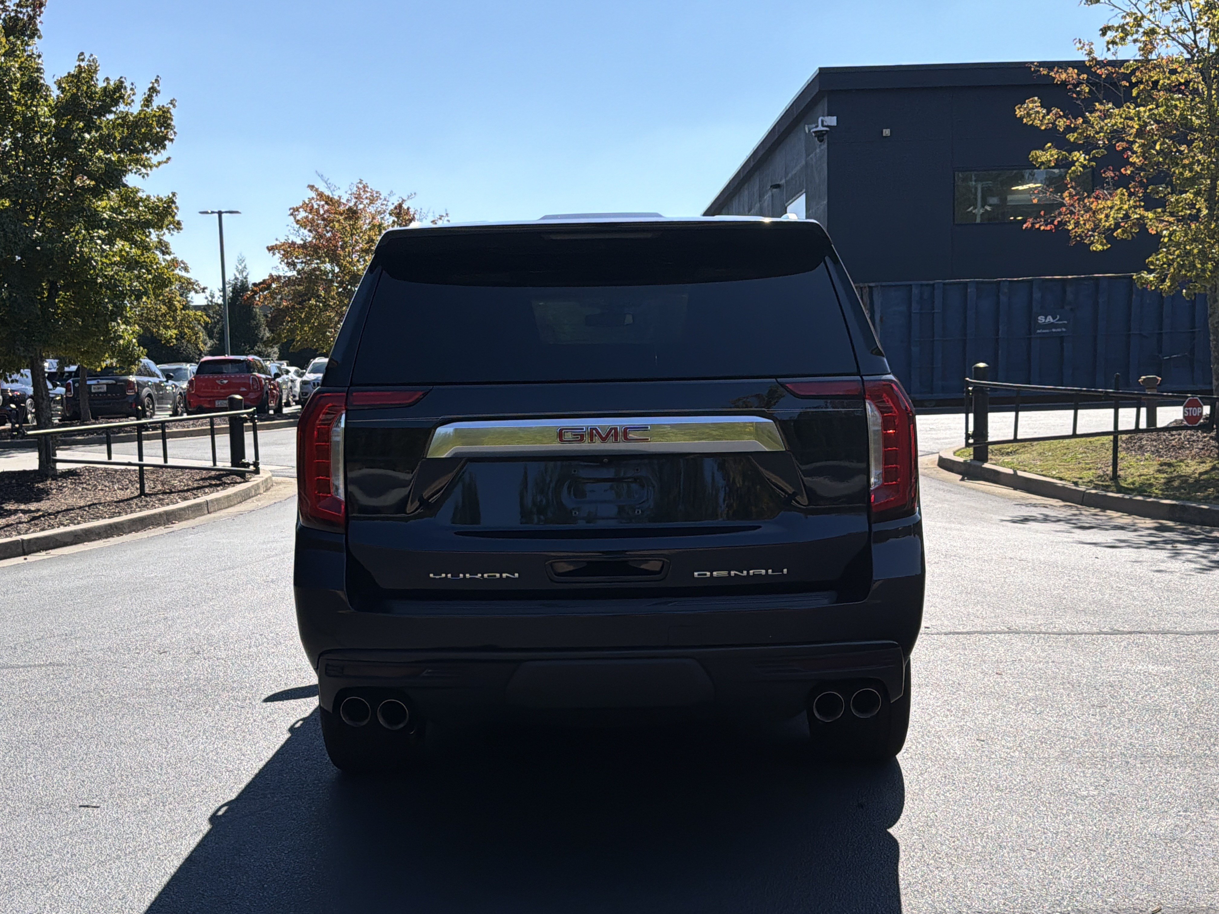 Used 2022 GMC Yukon Denali RWD image 15