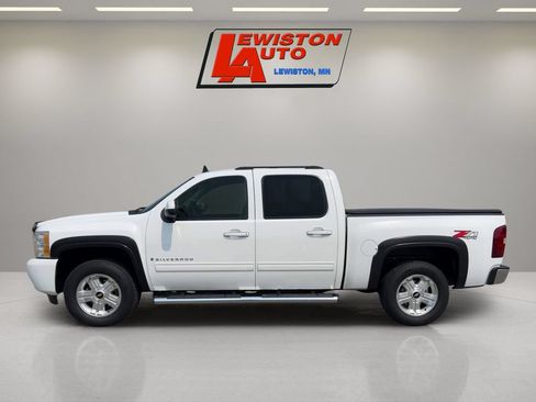 Used 2009 Chevrolet Silverado 1500 LTZ w/ Safety Package AWD/4WD image 2