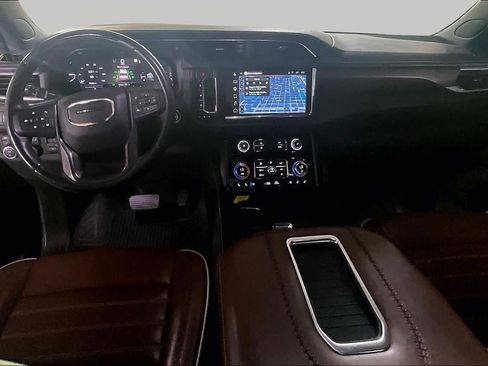 Used 2023 GMC Yukon Denali Ultimate AWD/4WD image 29
