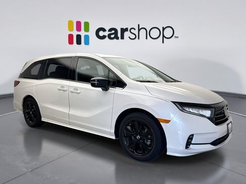 Used 2023 Honda Odyssey Sport image 7