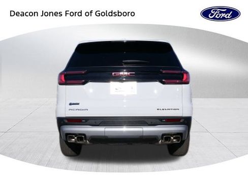 Used 2025 GMC Acadia Elevation image 4
