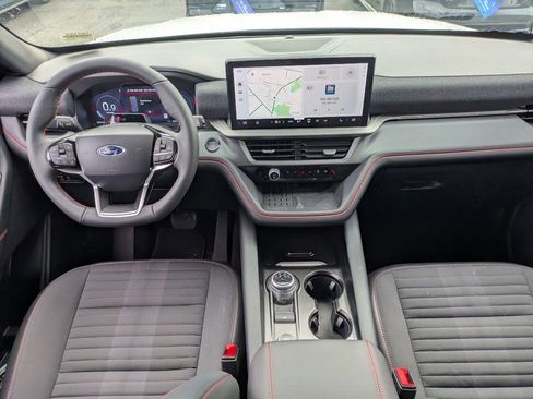 New 2025 Ford Explorer ST-Line w/ Premium Package image 17