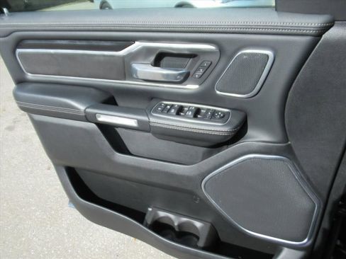 Used 2021 RAM 1500 Laramie image 28