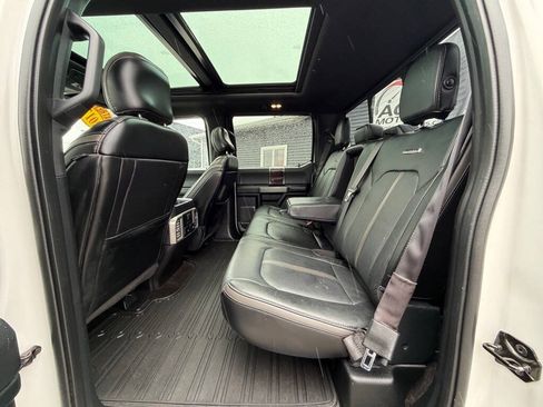 Used 2017 Ford F150 Platinum w/ Equipment Group 701A Luxury AWD/4WD image 37