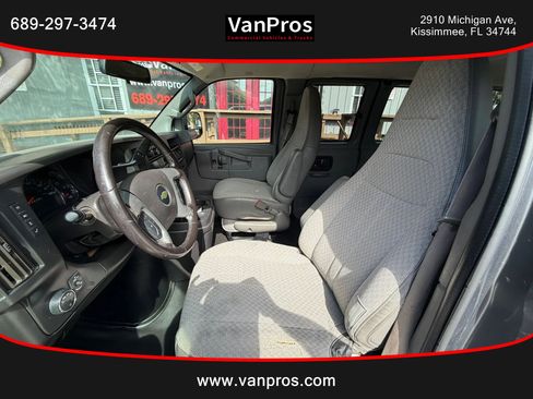 Used 2017 Chevrolet Express 3500 LT w/ LT Preferred Equipment Group RWD image 9