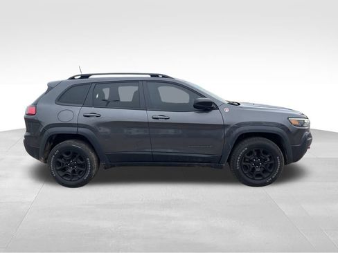 Used 2022 Jeep Cherokee Trailhawk w/ Sun & Sound Group image 9