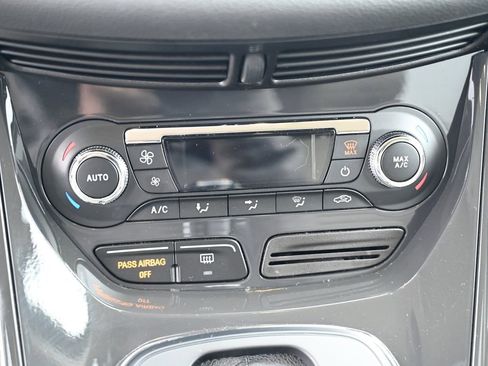 Used 2016 Ford Escape Titanium image 28