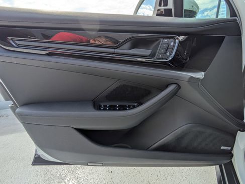 New 2025 Porsche Panamera 4 image 13