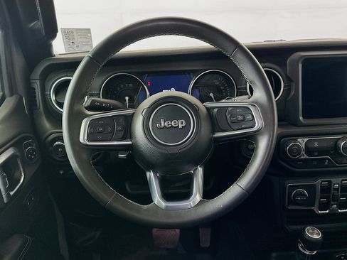 Used 2023 Jeep Wrangler Unlimited Sahara AWD/4WD image 18