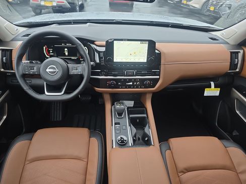 New 2025 Nissan Pathfinder Platinum w/ Cargo Package image 25