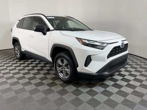 Used 2023 Toyota RAV4 LE image 17