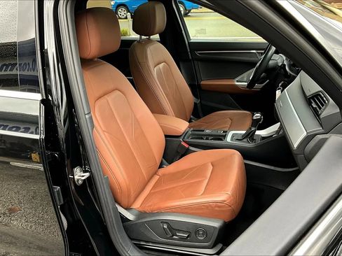 Used 2021 Audi Q3 2.0T Premium image 6