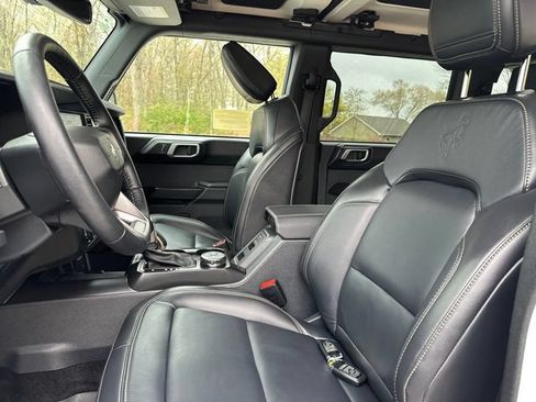 Certified 2025 Ford Bronco Badlands AWD/4WD image 39