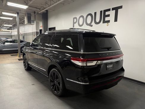 Used 2024 Lincoln Navigator Reserve AWD/4WD image 6