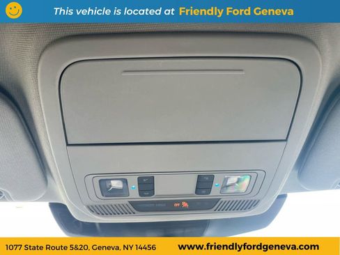 Used 2024 Ford Explorer XLT AWD/4WD image 28