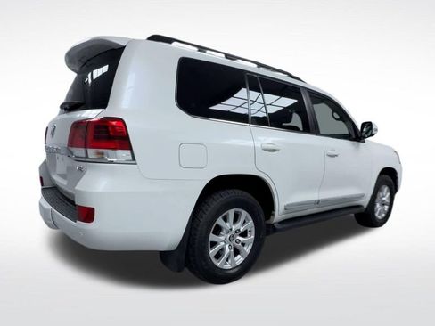 Used 2016 Toyota Land Cruiser AWD/4WD image 8
