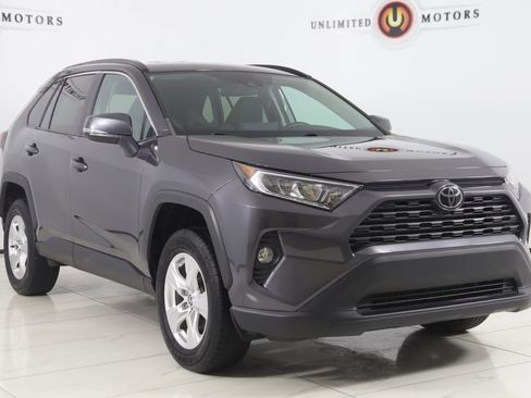 Used 2021 Toyota RAV4 XLE image 19