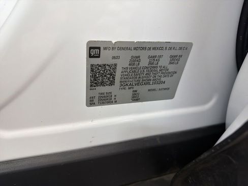 Used 2024 GMC Terrain SLT AWD/4WD image 41