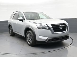 Used 2025 Nissan Pathfinder SV AWD/4WD video 1