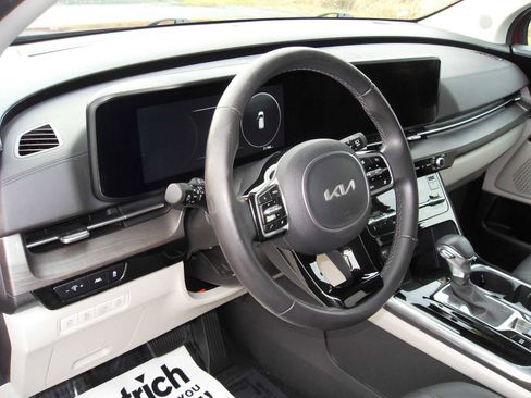 Used 2024 Kia Carnival SX image 30