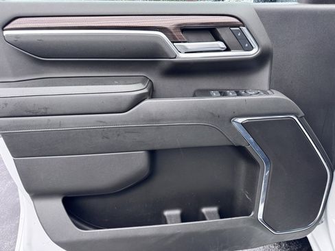 Used 2024 Chevrolet Silverado 2500 LT image 21