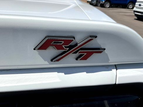 Used 2015 Dodge Challenger R/T w/ Quick Order Package 22B R/T image 29