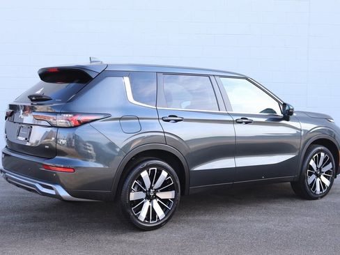 New 2026 Mitsubishi Outlander SE image 49