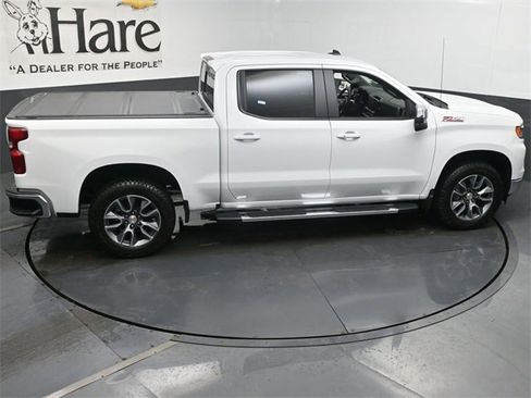 New 2026 Chevrolet Silverado 1500 LT image 17