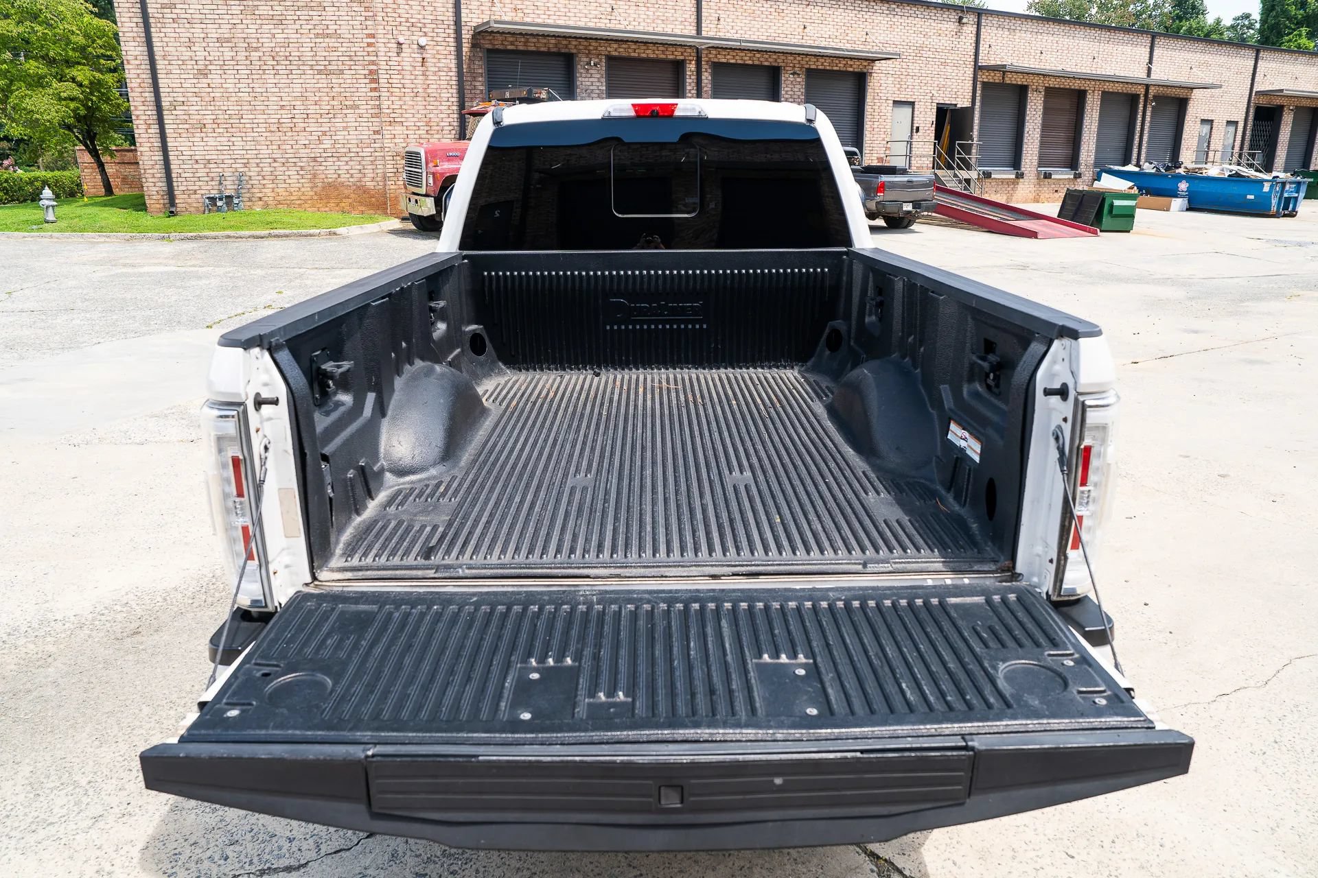 Used 2019 Ford F350 Lariat w/ Lariat Value Package AWD/4WD image 8