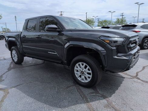 Used 2024 Toyota Tacoma SR5 image 7