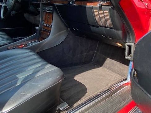 Used 1988 Mercedes-Benz 560 SL image 15