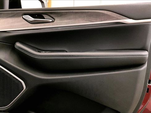 Used 2022 Jeep Grand Cherokee L Limited image 23