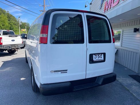 Used 2014 Chevrolet Express 1500 RWD image 5