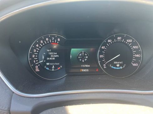 Used 2017 Lincoln MKX Reserve w/ Lincoln MKX Climate Package FWD image 10