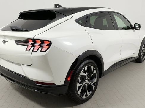 Used 2022 Ford Mustang Mach-E Premium image 12