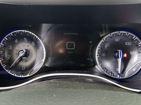 New 2026 Chrysler Pacifica Select image 18