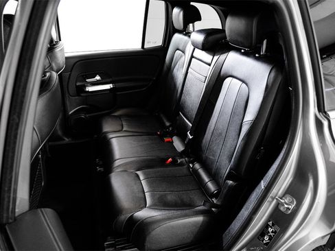 Used 2023 Mercedes-Benz EQB 250+ image 40