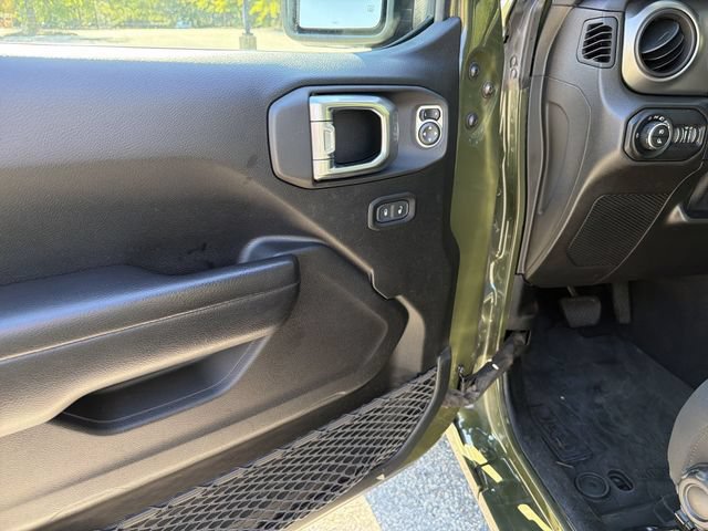Used 2021 Jeep Gladiator Sport AWD/4WD image 13