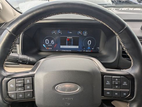 Used 2023 Ford Expedition Platinum image 30