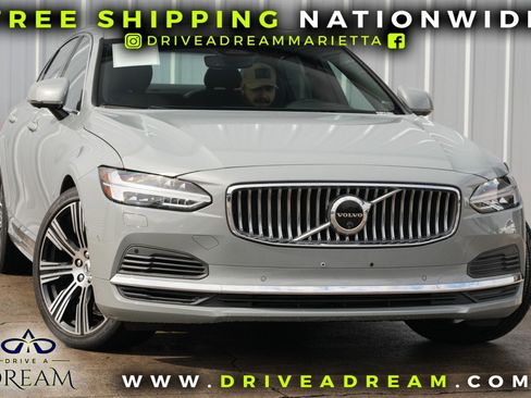 Used 2024 Volvo S90 T8 Ultimate image 2
