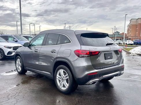 Used 2021 Mercedes-Benz GLA 250 4MATIC image 9