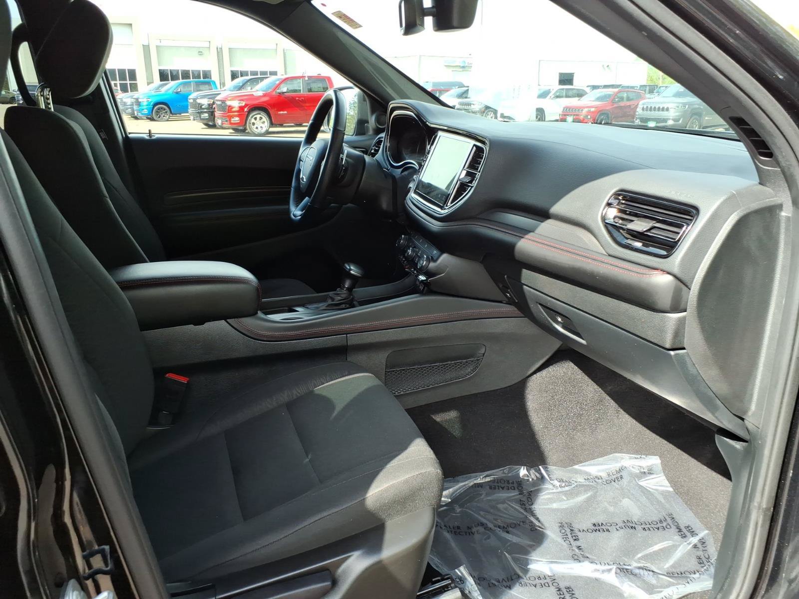 Used 2025 Dodge Durango GT AWD/4WD image 19