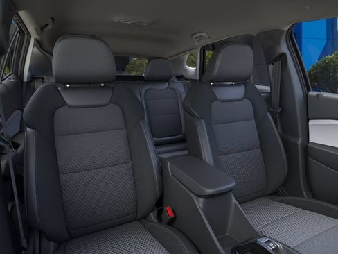 Used 2025 Chevrolet Trax LT w/ LT Convenience Package FWD image 16