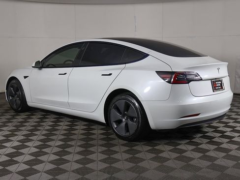 Used 2021 Tesla Model 3 Standard Range Plus image 10